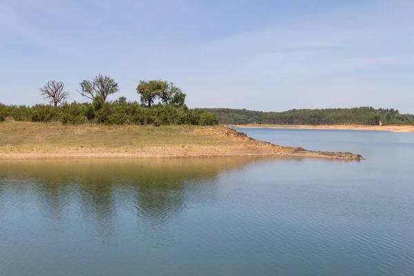 Albufeira da Barragem de Campilhas lake