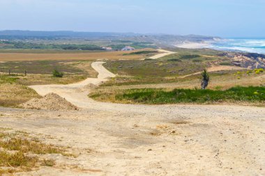 Çiftlik, alan ve Porto Covo Beach'de