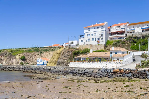 Edificios en Porto Covo pueblo —  Fotos de Stock