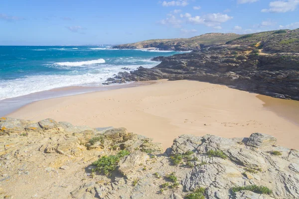 Playa y acantilados en Porto Covo —  Fotos de Stock