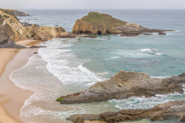 Rochas e falésias em Zambujeira do Mar — Fotografia de Stock