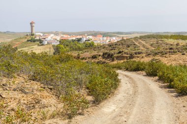 Road to Vila do Bispo Village