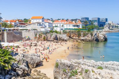 Beach, uçurumlar ve Cascais evleri
