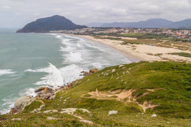 Costao do Santinho beach