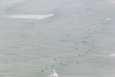 Costao Surfers do Santinho beach