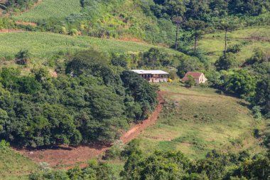 Çiftlik Vadisi ve Nova Petropolis dağlarda