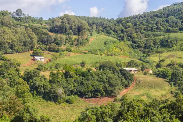 Çiftlik Vadisi ve Nova Petropolis dağlarda