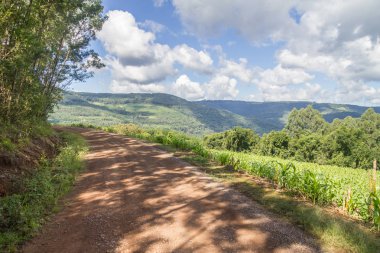 Çiftlik yolu Vadisi ve Nova Petropolis dağlarda
