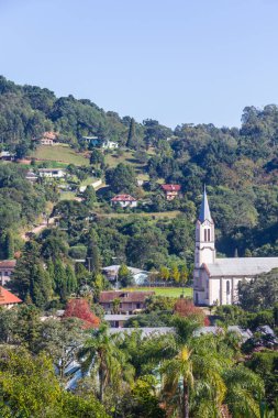 Çiftlik yolu Vadisi ve Nova Petropolis dağlarda