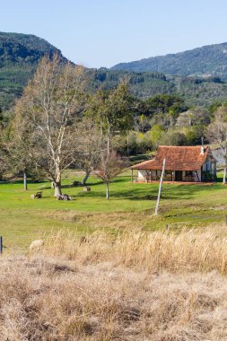 Çiftlik, alan ve Gramado Dağları