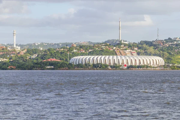 Santa Tereza neighborhood, Guaiba Lake, Beira Rio Stadium, Porto — Stock Photo, Image
