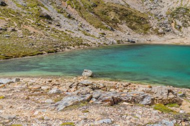 Laguna Turquesa dağlar arasında