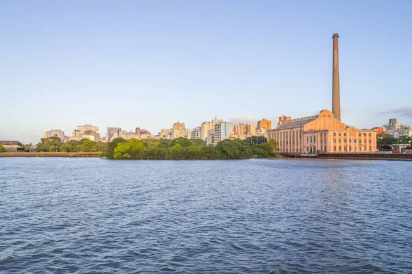 Gasometro e Lago Guaiba al tramonto, Porto Alegre — Foto Stock