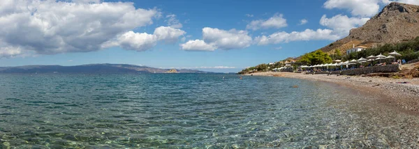 Panorama with Mountain and Vlychos Plakes Beach in Hydra Island — ストック写真