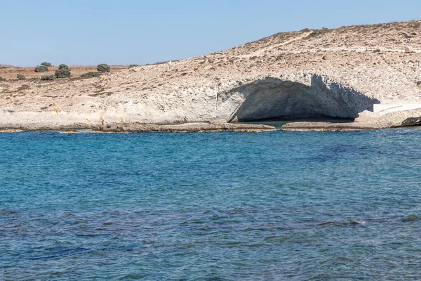 Cave Cliff Alogomandra Beach Milos Greece — Stock Photo, Image