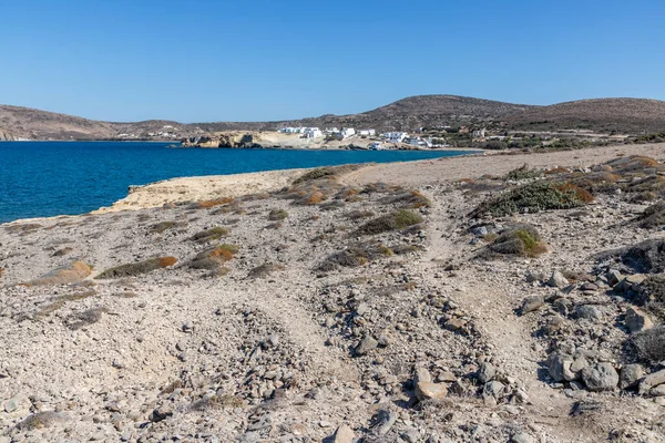 Sentier Avec Maisons Rochers Sable Pachena Plage Milos Grèce — Photo