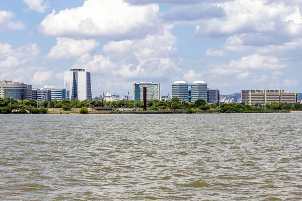 Guaiba Orilla Con Árboles Edificios Porto Alegre Rio Grande Sul — Foto de Stock