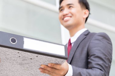 Asya işadamı alınan belgeler