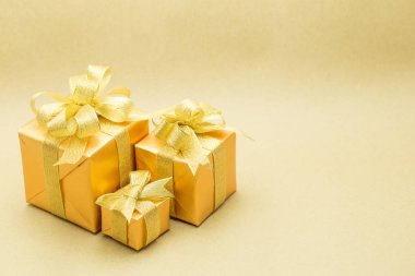 Noel hediye kutusu kavramı