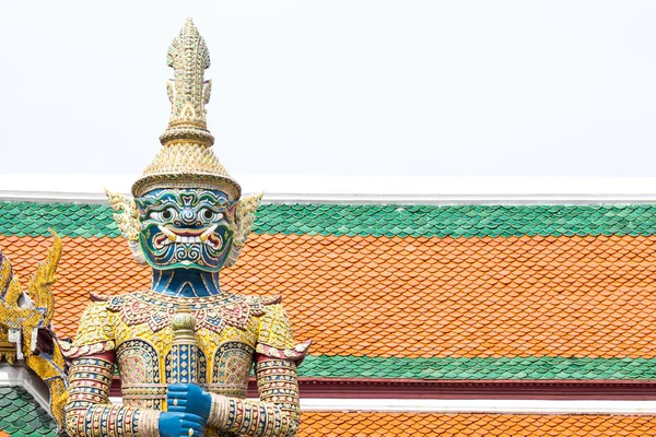 Świątyni gigant Wat Phra Kaew w Bangkoku, Tajlandia — Zdjęcie stockowe