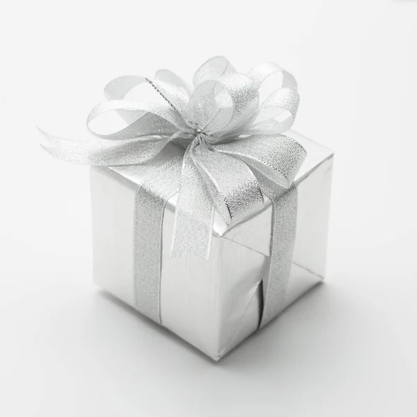 Подарочная коробка для новогоднего фестиваля — стоковое фото