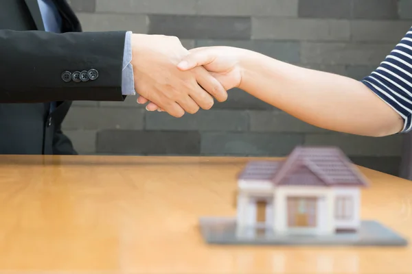은행 주택 구입 대출 승인. 부동산 개념 — 스톡 사진