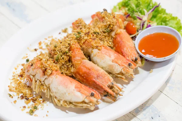 Garnelen gebratenes Salz, Meeresfrüchte in Thailand — Stockfoto