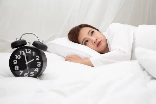 Asian Women Feelings Helplessness Hopelessness White Bed Bedroom Either Insomnia — Stock Photo, Image