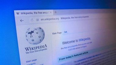 Minsk, Beyaz Rusya - 25 Nisan 2018: Wikipedia, kimse-ebilmek yayına hazırlamak belgili tanımlık özgür ansiklopedi için resmi web sitesi ana sayfası.