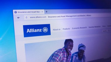 Minsk, Beyaz Rusya - 17 Nisan 2018: Allianz, Avrupa finansal hizmetler şirketi için resmi web sitesi ana sayfası