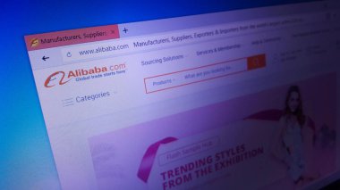Minsk, Beyaz Rusya - 17 Nisan 2018: Alibaba Group Holding Limited, Çin Uluslararası e-ticaret, için resmi web sitesi ana perakende, Internet, AI ve teknoloji holdingi.