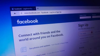 Minsk, Beyaz Rusya - 17 Nisan 2018: Facebook, bir Amerikan online sosyal medya ve sosyal ağ hizmet şirketi için resmi web sitesi ana sayfası