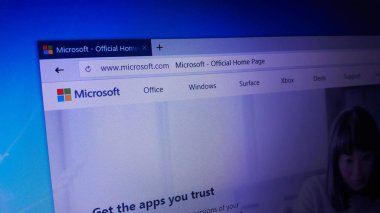 Minsk, Beyaz Rusya - 17 Nisan 2018: Microsoft Corporation, bir Amerikan çokuluslu teknoloji şirketi için resmi web sitesi ana sayfası