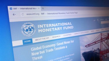 Minsk, Beyaz Rusya - 18 Nisan 2018: Uluslararası Para Fonu (IMF), uluslararası bir organizasyon için resmi web sitesi ana sayfası