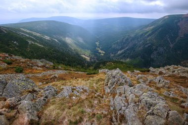 Sonbahar dağ Vadisi
