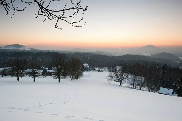 Invierno puesta de sol panorama —  Fotos de Stock