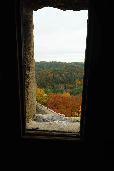 Vista sobre la ventana del castillo — Foto de Stock