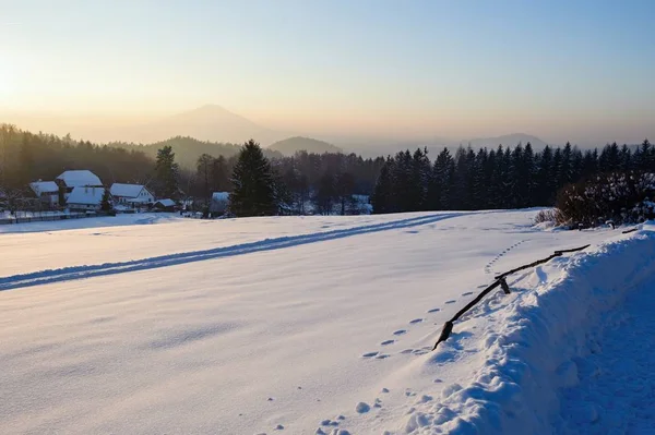 与雪的冬季全景 — 图库照片