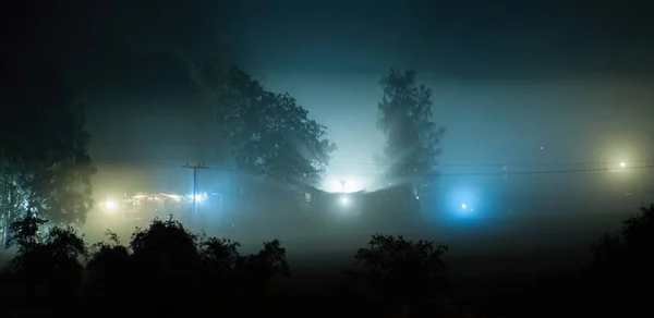 多雾的秋天风景 — 图库照片