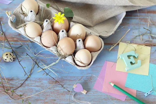Fresh Eggs Package Easter Decoration Wooden Background Top View Preparation — Stock Photo, Image
