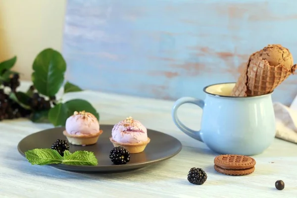 Chocolate Ice Cream Waffle Cones Cookies Berries Wooden Table Sweet — Stock Photo, Image