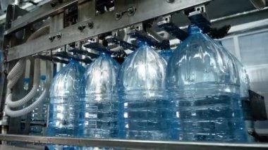 Otomatik şişeleme damıtılmış teknik sıvı taşıma hattı, kapaklar.
