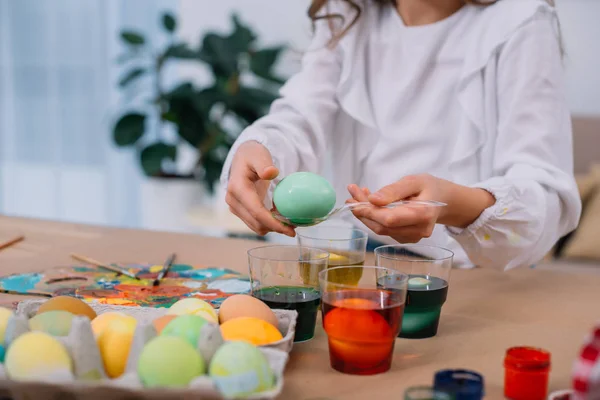 Cropped Shot Child Painting Easter Eggs — Stock Photo, Image