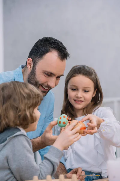 Happy Father Painting Easter Eggs Kids — Stock Photo, Image