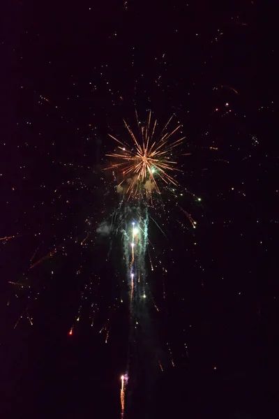 Feier Mit Feuerwerk Der Nacht — Stockfoto