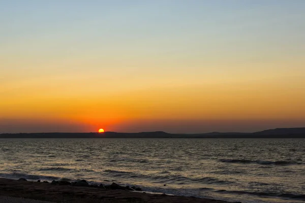 Zonsondergang op de Zwarte Zeekust — Stockfoto