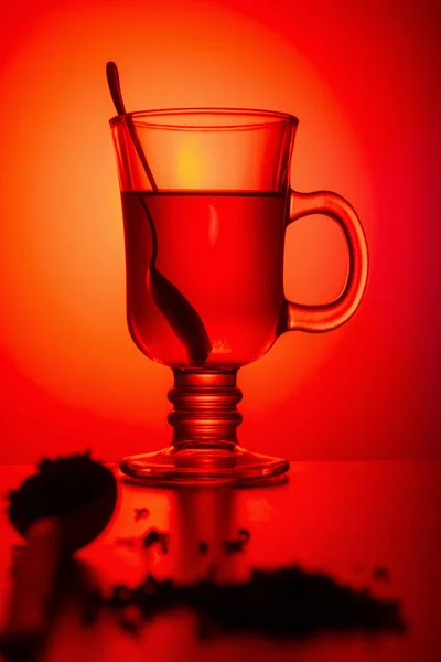ガラスの概念のある静物茶 — ストック写真