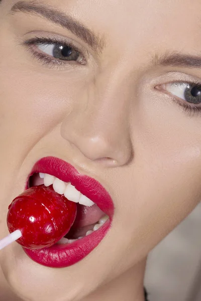 Alegría de dulces y labios — Foto de Stock