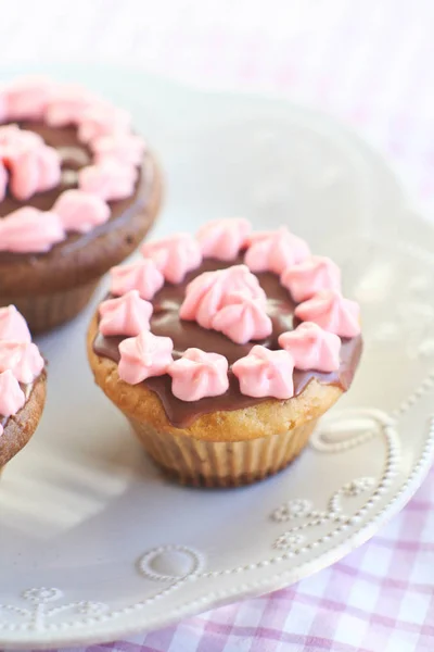 Muffins Rosa Com Corações — Fotografia de Stock