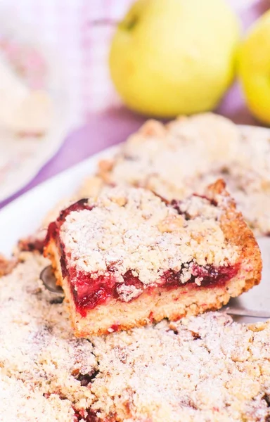 Homemade Crumbly Pie Plum — Stock Photo, Image